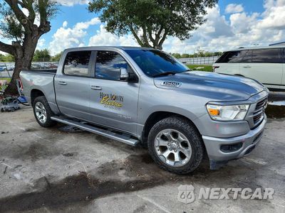 Czwarte zdjęcie samochodu z boku: 2019 RAM 1500 BIG HORN/LONE STAR VIN:1C6RREFT1KN717158 - miniatura