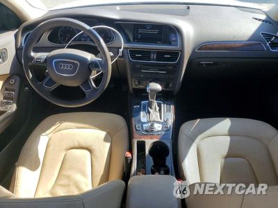 Zdjęcie 8 z 13 samochodu: 2012 AUDI A4 PREMIUM VIN:WAUAFAFLXEN024467 - miniatura