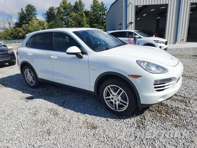 Czwarte zdjęcie samochodu z boku: 2014 PORSCHE CAYENNE VIN:WP1AF2A2XELA33123 - miniatura