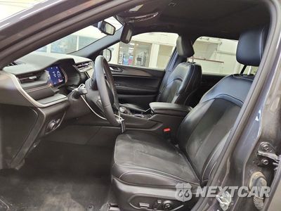 Zdjęcie 7 z 13 samochodu: 2023 JEEP GRAND CHEROKEE L LAREDO VIN:1C4RJKAG9P8831200 - miniatura