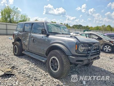 Czwarte zdjęcie samochodu z boku: 2022 FORD BRONCO BASE VIN:1FMEE5DP5NLB44026 - miniatura