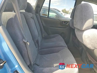 Zdjęcie 11 z 13 samochodu: 2004 HYUNDAI SANTA FE BASE VIN:KM8SB12B74U709624 - miniatura