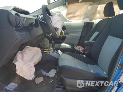 Zdjęcie 7 z 12 samochodu: 2013 TOYOTA PRIUS C TWO VIN:JTDKDTB3XD1056579 - miniatura