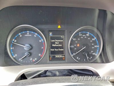 Zdjęcie 9 z 14 samochodu: 2018 TOYOTA RAV4 XLE VIN:JTMWFREV4JJ752054 - miniatura
