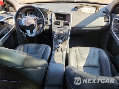 Zdjęcie 8 z 13 samochodu: 2016 VOLVO XC60 T5 PREMIER VIN:YV440MDK6G2787813 - miniatura