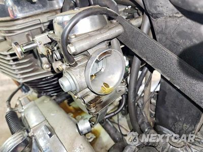 Zdjęcie 9 z 10 samochodu: 2005 TRIUMPH MOTORCYCLE T100 VIN:SMT910K135J219791 - miniatura