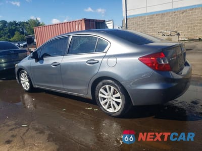 Drugie zdjęcie samochodu z przodu: 2012 HONDA CIVIC EX VIN:19XFB2F86CE367056 - miniatura