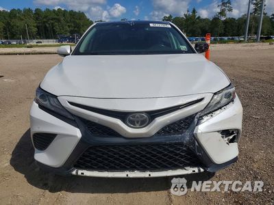 Piąte zdjęcie samochodu w środku: 2019 TOYOTA CAMRY XSE VIN:4T1B61HK5KU704799 - miniatura