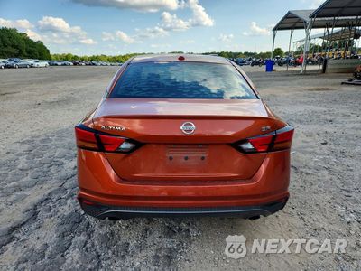 Zdjęcie 6 z 12 samochodu: 2019 NISSAN ALTIMA SR VIN:1N4BL4CV1KC176464 - miniatura