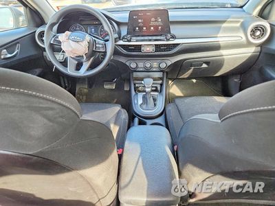 Zdjęcie 8 z 12 samochodu: 2021 KIA FORTE LXS VIN:3KPF24AD9ME409253 - miniatura