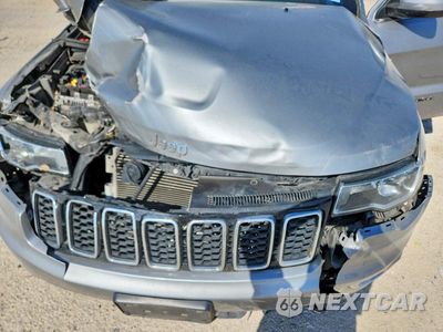 Zdjęcie 11 z 12 samochodu: 2019 JEEP GRAND CHEROKEE LAREDO VIN:1C4RJEAG2KC646848 - miniatura
