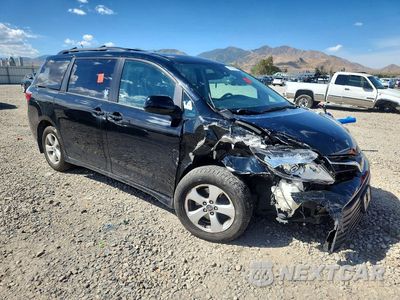 Czwarte zdjęcie samochodu z boku: 2020 TOYOTA SIENNA LE VIN:5TDKZ3DC4LS021861 - miniatura