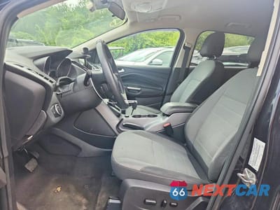 Zdjęcie 7 z 13 samochodu: 2016 FORD ESCAPE SE VIN:1FMCU9G99GUC31956 - miniatura