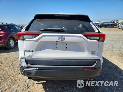 Zdjęcie 6 z 13 samochodu: 2024 TOYOTA RAV4 XLE VIN:2T3P1RFV1RW459078 - miniatura