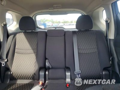 Zdjęcie 10 z 13 samochodu: 2019 NISSAN ROGUE S VIN:5N1AT2MT3KC757841 - miniatura