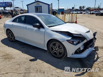 Czwarte zdjęcie samochodu z boku: 2023 MERCEDES-BENZ CLA 250 VIN:W1K5J4GBXPN329583 - miniatura