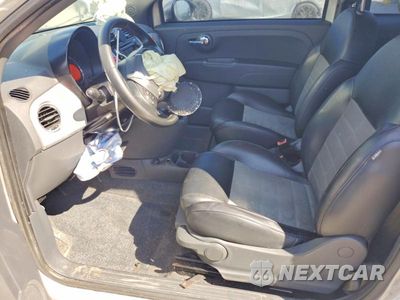 Zdjęcie 7 z 13 samochodu: 2013 FIAT 500 SPORT VIN:3C3CFFBR3DT733876 - miniatura