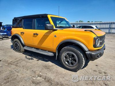 Czwarte zdjęcie samochodu z boku: 2022 FORD BRONCO BASE VIN:1FMDE5BH2NLA86898 - miniatura