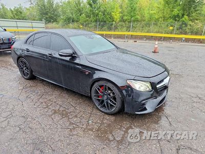 Czwarte zdjęcie samochodu z boku: 2018 MERCEDES-BENZ E 63 AMG-S VIN:WDDZF8KB0JA388044 - miniatura