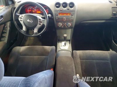 Zdjęcie 8 z 13 samochodu: 2009 NISSAN ALTIMA 2.5 VIN:1N4AL21E59N469706 - miniatura