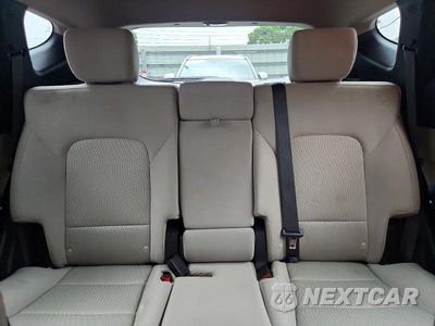 Zdjęcie 10 z 13 samochodu: 2017 HYUNDAI SANTA FE SPORT 2.4L VIN:5XYZT3LB0HG479930 - miniatura