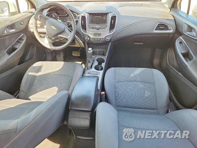 Zdjęcie 8 z 12 samochodu: 2019 CHEVROLET CRUZE LS VIN:1G1BC5SM2K7150577 - miniatura