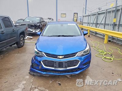 Piąte zdjęcie samochodu w środku: 2017 CHEVROLET CRUZE LT VIN:1G1BE5SM9H7234771 - miniatura