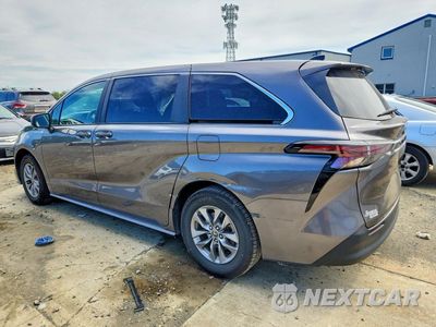 Drugie zdjęcie samochodu z przodu: 2024 TOYOTA SIENNA LE VIN:5TDKRKEC9RS209924 - miniatura