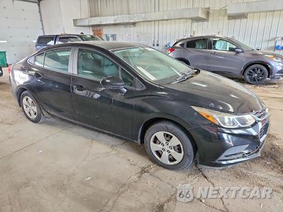 Czwarte zdjęcie samochodu z boku: 2017 CHEVROLET CRUZE LS VIN:1G1BB5SM1H7122619 - miniatura