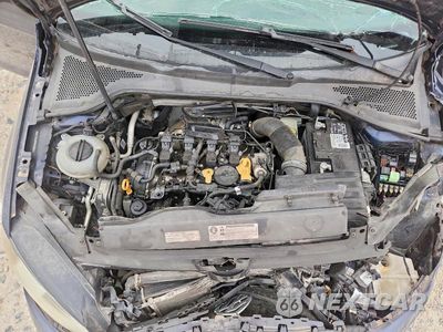 Zdjęcie 11 z 12 samochodu: 2015 VOLKSWAGEN GOLF VIN:3VW217AU5FM093861 - miniatura