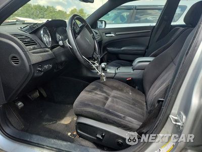 Zdjęcie 7 z 12 samochodu: 2012 CHRYSLER 300 S VIN:2C3CCABG5CH140392 - miniatura