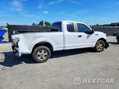 Trzecie zdjęcie samochodu z tyłu: 2016 FORD F150 SUPER CAB VIN:1FTEX1CG2GKE77270 - miniatura