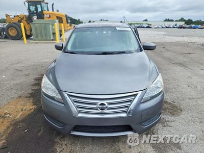 Piąte zdjęcie samochodu w środku: 2015 NISSAN SENTRA S VIN:3N1AB7AP2FY351058 - miniatura