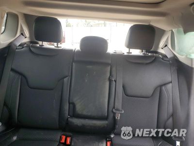 Zdjęcie 10 z 14 samochodu: 2022 JEEP COMPASS LATITUDE VIN:3C4NJCBB0NT103352 - miniatura