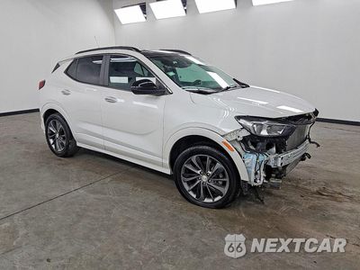 Czwarte zdjęcie samochodu z boku: 2021 BUICK ENCORE GX SELECT VIN:KL4MMESL2MB104424 - miniatura