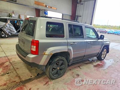 Trzecie zdjęcie samochodu z tyłu: 2015 JEEP PATRIOT LATITUDE VIN:1C4NJRFB1FD382976 - miniatura