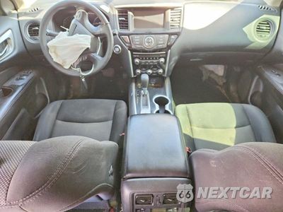 Zdjęcie 8 z 13 samochodu: 2019 NISSAN PATHFINDER S VIN:5N1DR2MN8KC645436 - miniatura