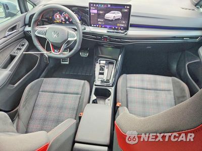 Zdjęcie 8 z 13 samochodu: 2026 VOLKSWAGEN GTI S VIN:WVWLE7CD9TW221815 - miniatura