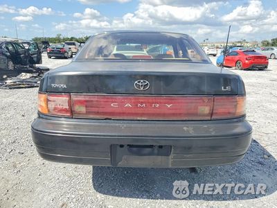 Zdjęcie 6 z 12 samochodu: 1994 TOYOTA CAMRY LE VIN:4T1SK12EXRU441282 - miniatura