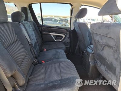 Zdjęcie 11 z 14 samochodu: 2015 NISSAN ARMADA SV VIN:5N1AA0NC3FN605710 - miniatura