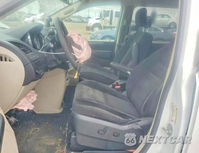 Zdjęcie 7 z 13 samochodu: 2018 DODGE GRAND CARAVAN SE VIN:2C4RDGBG5JR320131 - miniatura