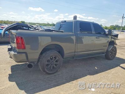 Trzecie zdjęcie samochodu z tyłu: 2026 RAM 2500 4WD LARAMIE VIN:3C63R5FL0TG248256 - miniatura