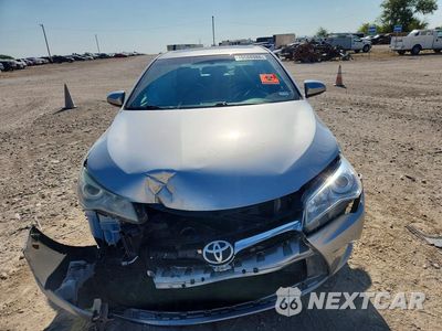 Piąte zdjęcie samochodu w środku: 2016 TOYOTA CAMRY XLE VIN:4T1BF1FK9GU533887 - miniatura