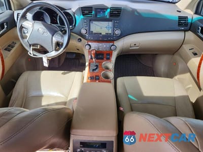 Zdjęcie 8 z 12 samochodu: 2008 TOYOTA HIGHLANDER LIMITED VIN:JTEES42A482030384 - miniatura