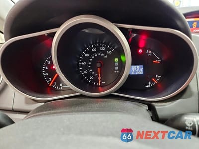 Zdjęcie 9 z 13 samochodu: 2010 MAZDA CX-7 VIN:JM3ER2W58A0326373 - miniatura