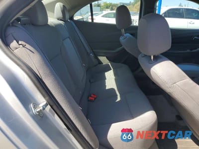 Zdjęcie 10 z 12 samochodu: 2014 CHEVROLET MALIBU LS VIN:1G11B5SL2EF128966 - miniatura