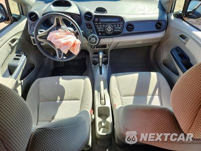 Zdjęcie 8 z 12 samochodu: 2010 HONDA INSIGHT LX VIN:JHMZE2H50AS014005 - miniatura
