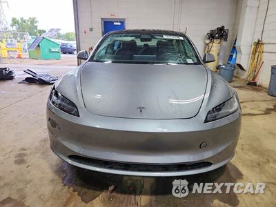 Piąte zdjęcie samochodu w środku: 2025 TESLA MODEL 3 VIN:5YJ3E1EA5SF027947 - miniatura