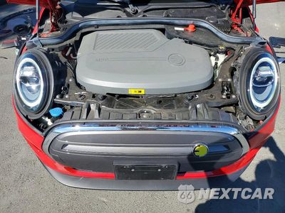 Zdjęcie 11 z 13 samochodu: 2021 MINI COOPER SE VIN:WMWXP3C05M2N34089 - miniatura