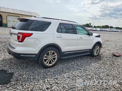 Trzecie zdjęcie samochodu z tyłu: 2019 FORD EXPLORER LIMITED VIN:1FM5K8FH4KGA53513 - miniatura